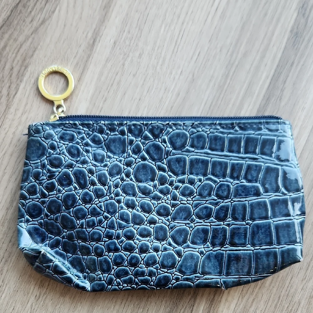 🔥clearance🔥Elegant Blue Crocodile-Embossed Pouch